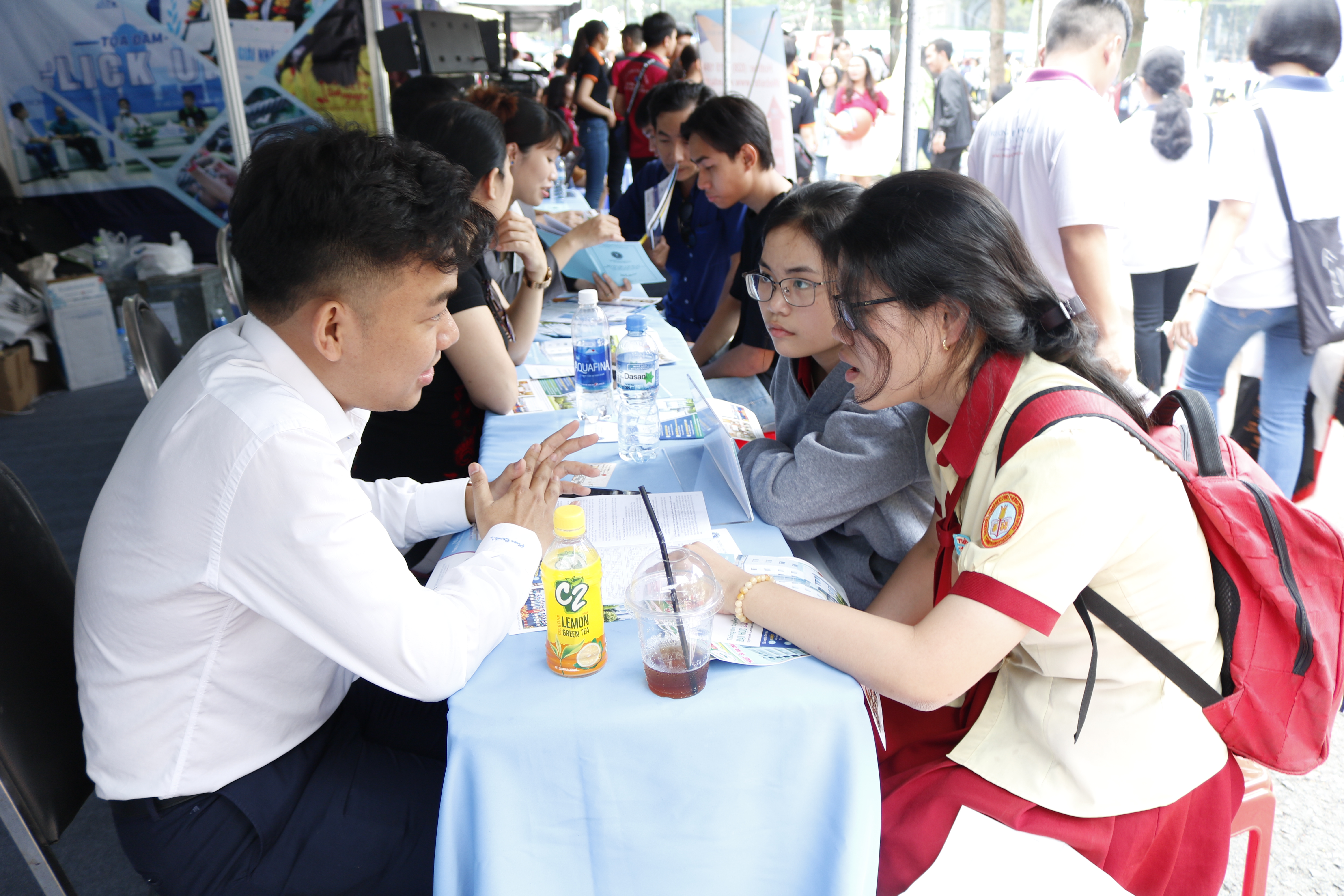 Hỗ trợ & Phát triển học sinh – Hướng nghiệp & Định hướng tương lai - Thành Nhân 2