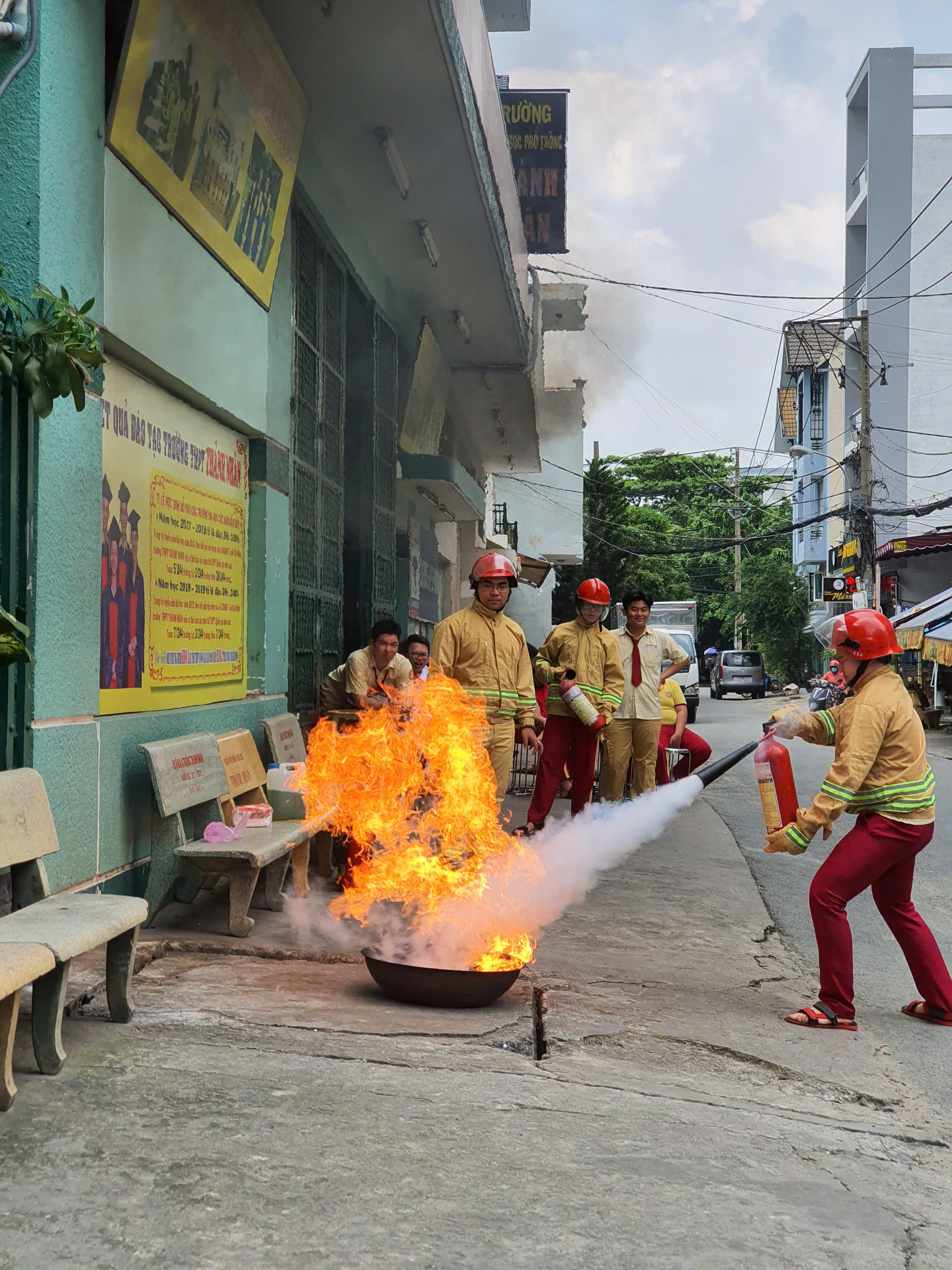 Kỹ năng thực hành xã hội - Thành Nhân 2
