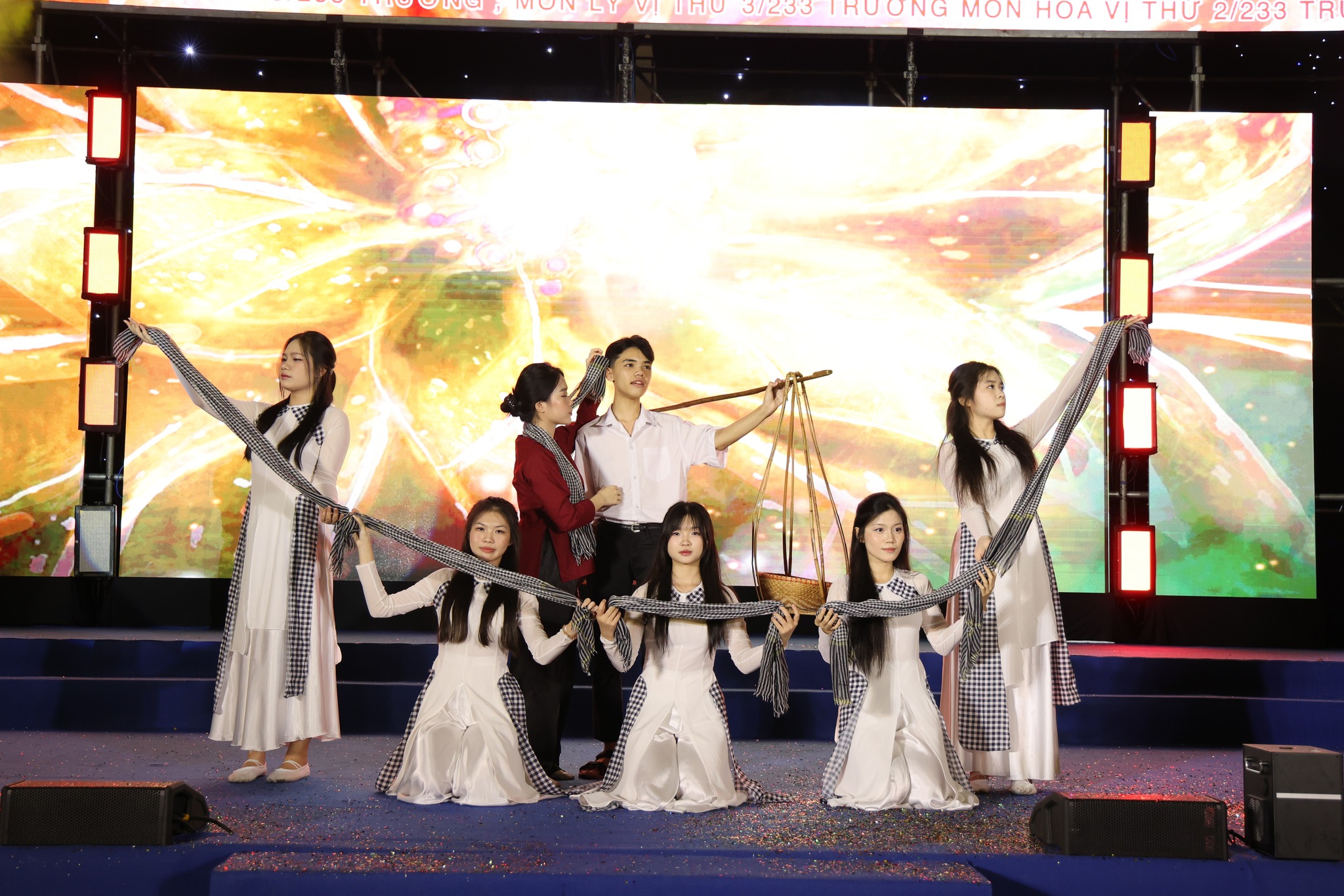 Lễ Tri Ân và Trưởng Thành - Thành Nhân 14