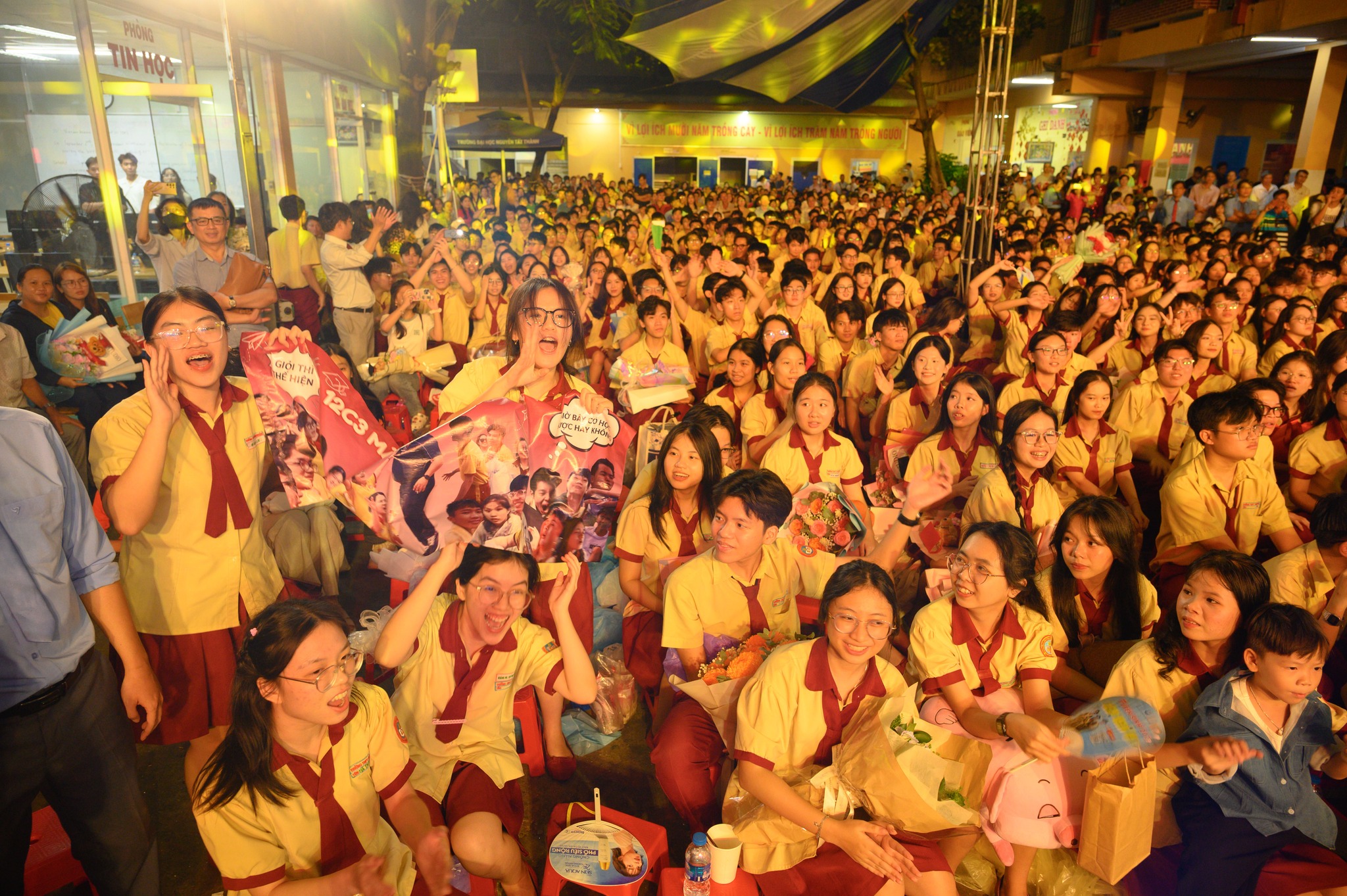 Lễ Tri Ân và Trưởng Thành - Thành Nhân 21